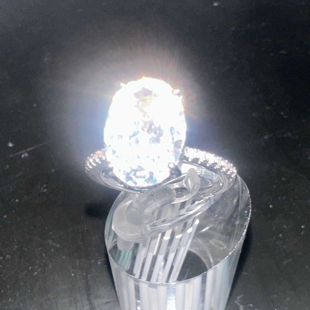 Fashion Jewelry Silver Ring Size 8 - Picture 7 of 9